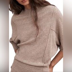 C.Cashmere Camel Luxury 2-Ply Cashmere Sweater Top , size Small